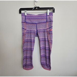 Lululemon Run Top Speed CropSpace Dye Twist Iris Flower Pink‎ Shell. Size 4